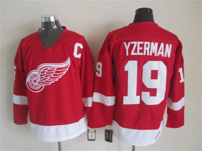 Men's Retro Detroit Red Wings Red CCM Vintage Stitched Hockey Jersey