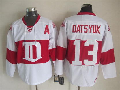 Men's Retro Detroit Red Wings White 2009 Winter Classic CCM Vintage Stitched Hockey Jersey